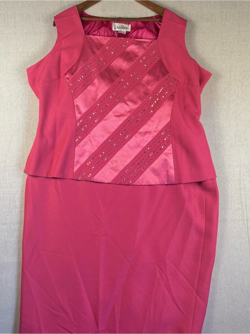 Lisa Rene’ Women’s 18W Fuchsia Two-Piece Dress Set with Satin & Sequin Details
